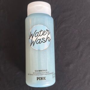NWT VS PINK Body Wash - Sea Minerals